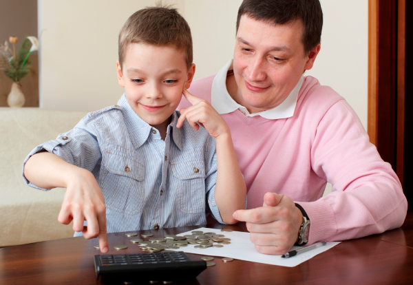 Знайомство дітей з грошима